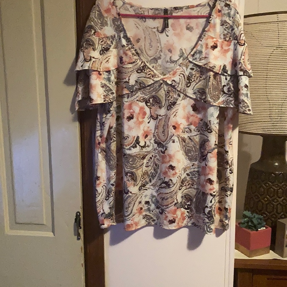 Bleaker & McDougal top